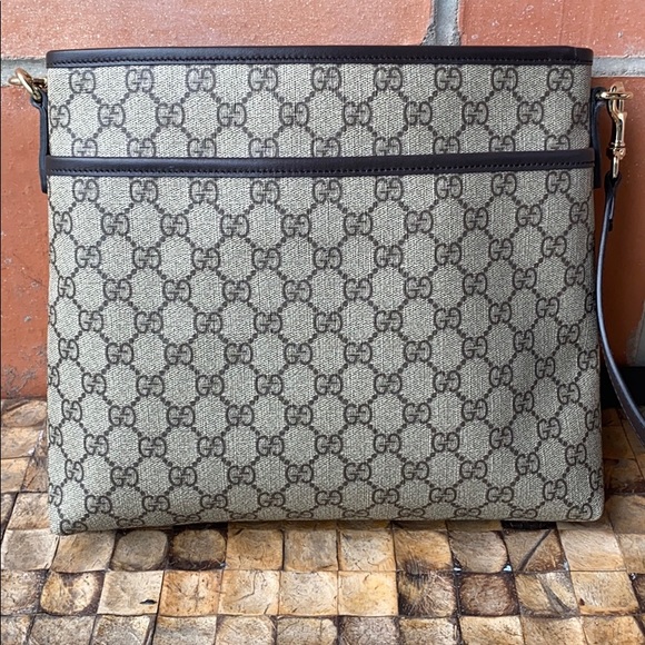Gucci gg monogram logo supreme messenger bag - Picture 10 of 13